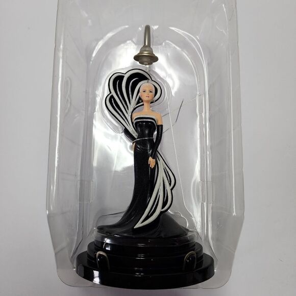 Hallmark Keepsake Christmas Ornament 45th Anniversary Barbie Ornament 2004 - Picture 4 of 8